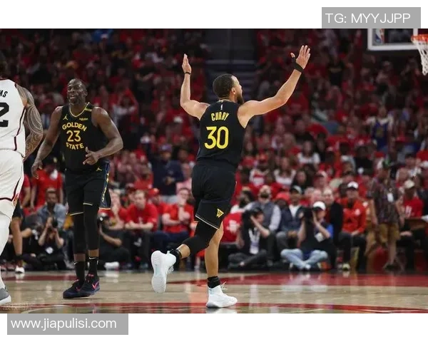 2025年全球足球前十名球星收入排行榜及其背后商业价值解析